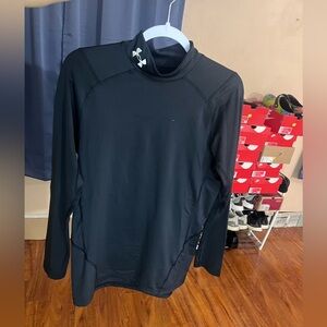 Underarmor compression long sleeves shirt